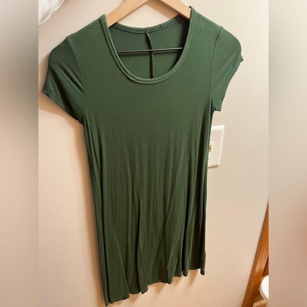Short green cotton dress